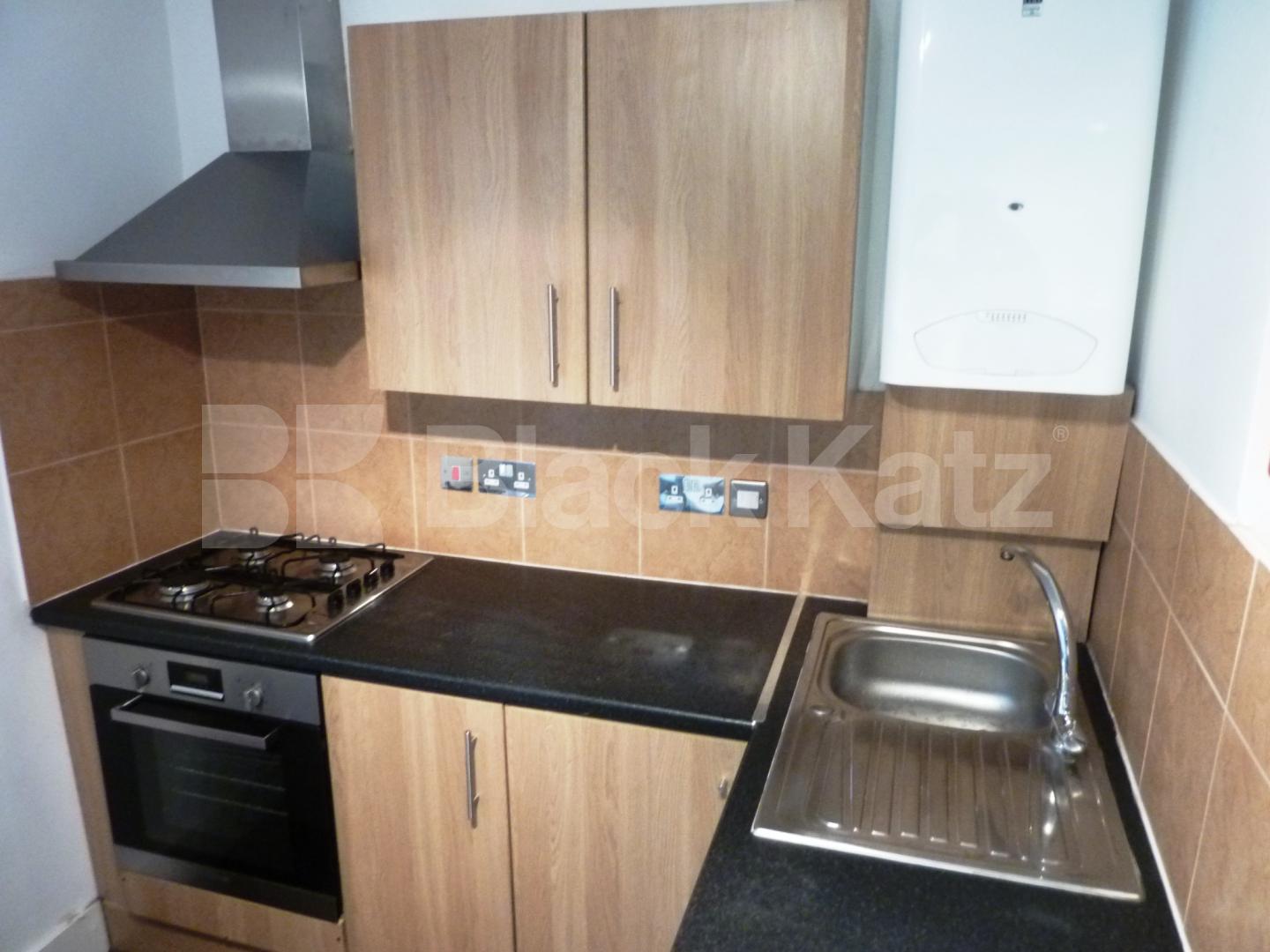 			1 Bedroom, 1 bath, 1 reception Flat			 Hillmarton Road, HILLMARTON CONSERVATION 